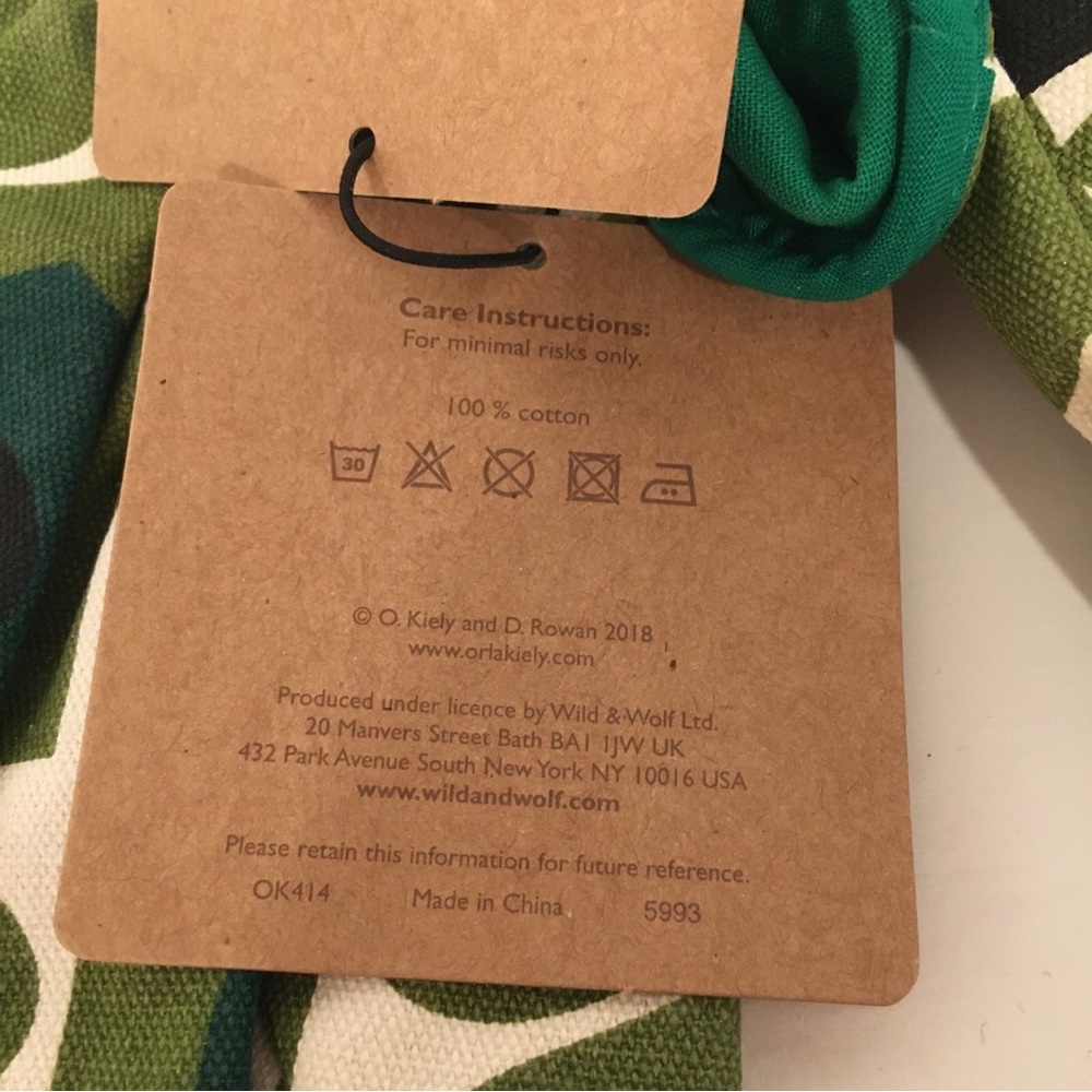 Orla Kiely Green and White Patterned Gloves - Picture 4 of 8